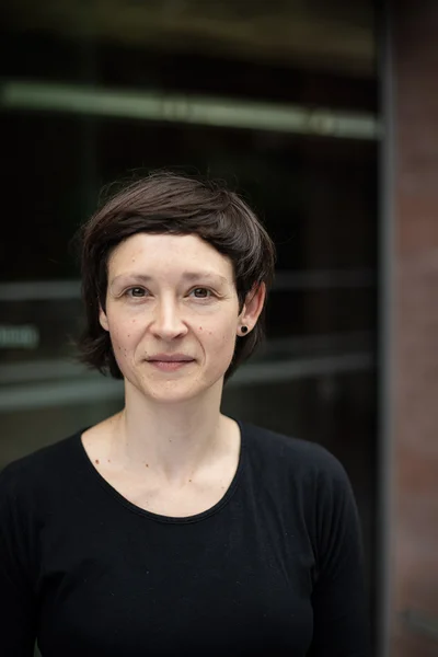 Portraitfoto von Dr. Jeanette Blumröder