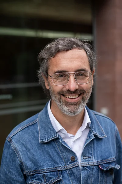 Portraitfoto von Prof. Dr. Georg Miribung