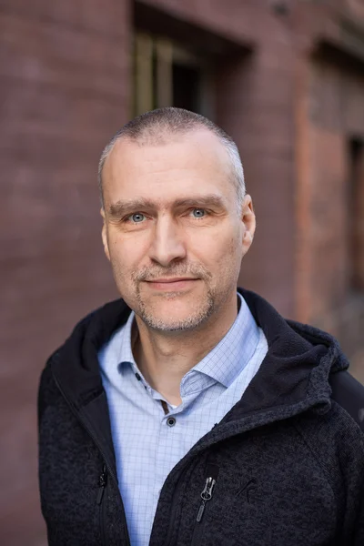 Portraitfoto von Prof. Dr. Stefan Julich