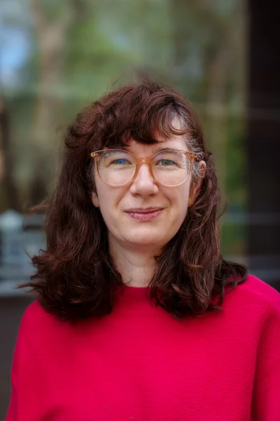 Portraitfoto von Eleanor Johnston