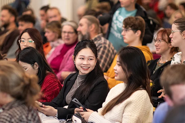 Menschen im Publikum