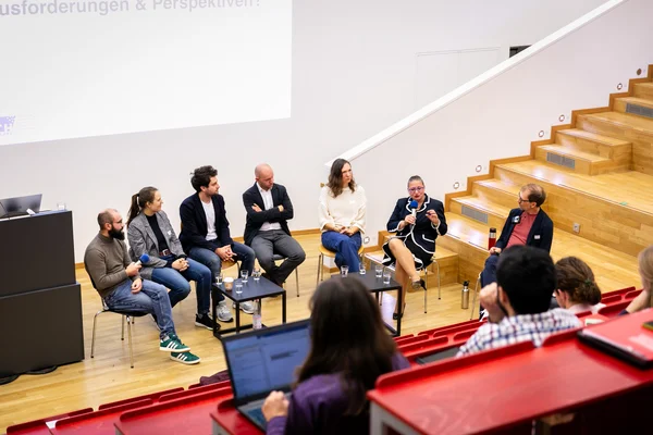 Doctorate Day - Doing a doctorate at a university of applied sciences 