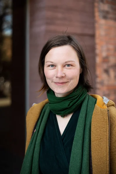 Portraitfoto von Anne Wiedemann