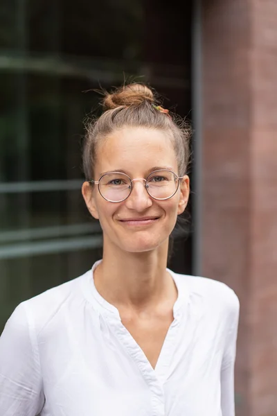 Portraitfoto von Dr. Stefanie Albrecht