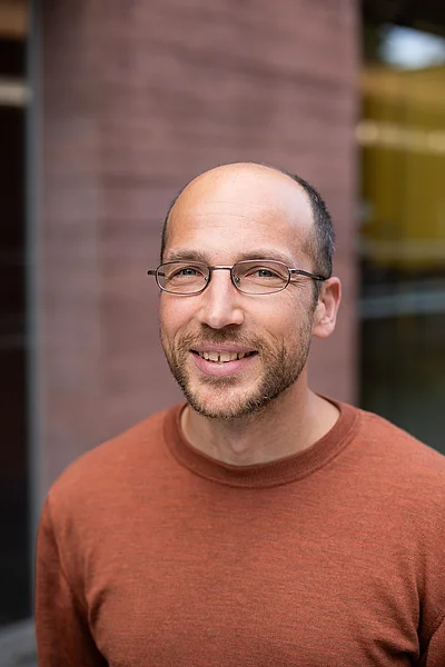 Portraitfoto von Matthias Holzgreve