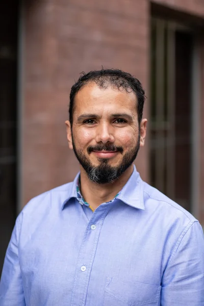 Portraitfoto von Prof. Dr. Luis Miranda
