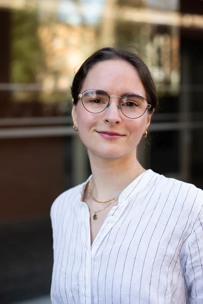 Portraitfoto von Dominique Peuker