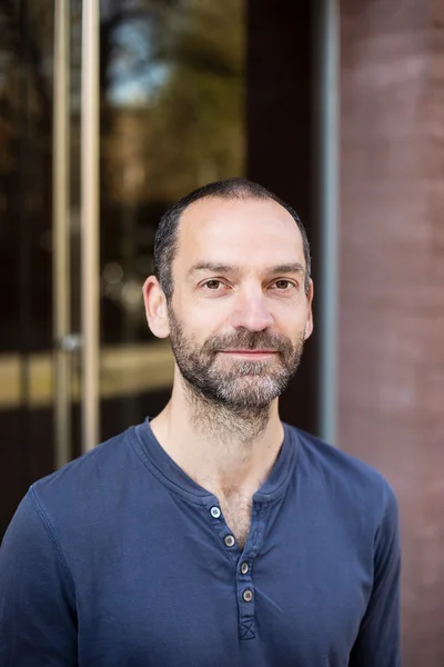 Portraitfoto von Henning Golüke