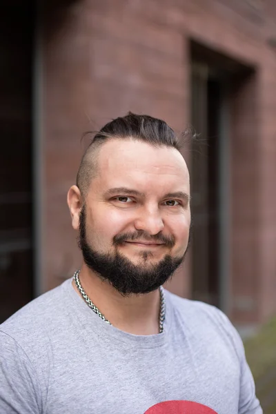 Portraitfoto von Patrick Dost