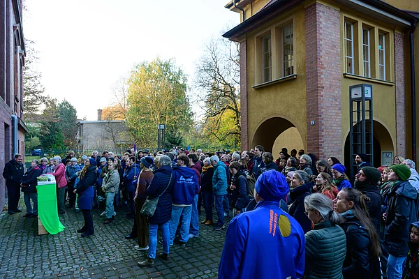 300 Besucher*innen gingen auf eine Reise in die Wissenschaft - und die Vergangenheit des Ortes