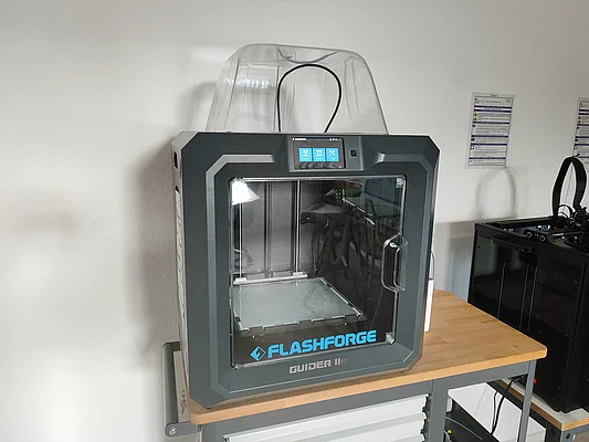 Großaufnahme des Flashforge 3D-Druckers Guider lls