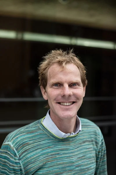 Portraitfoto von Carsten Ertel