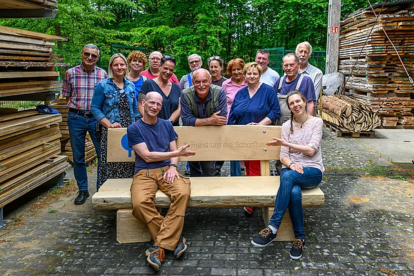 Neue Bänke für den Rundwanderweg